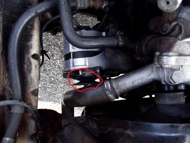 Mercedes 240d alternator replacement #6