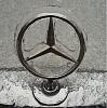 it's snowing... supposed to get 2"... oh no...-mbshop-frozen-hood-ornament-.jpg