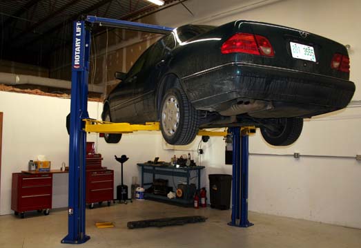 Manchester mercedes trained mechanics