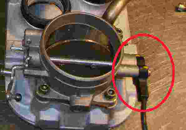 Mercedes m103 idle adjust #2