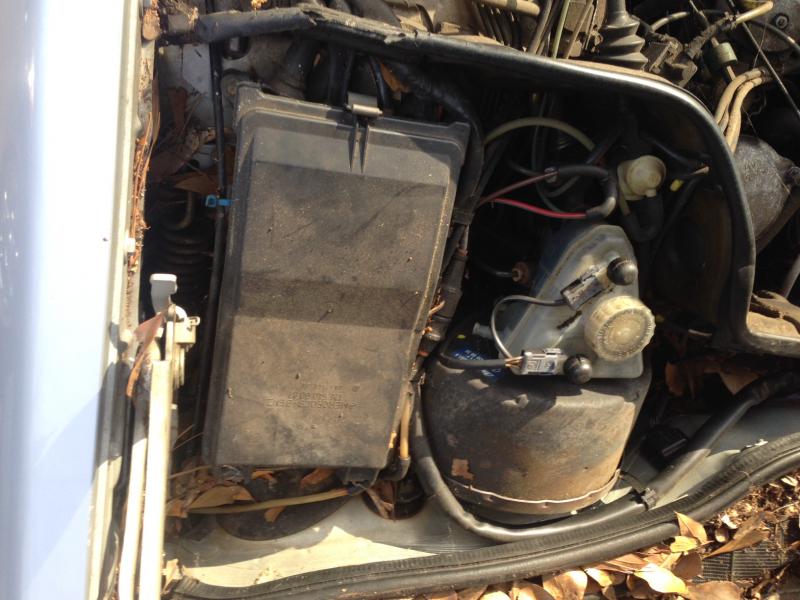 Help finding blower fuse on 1985 300SD PeachParts MercedesBenz Forum