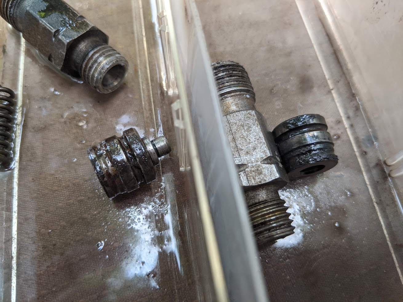 OM617 injector return fuel flow and rough idle PeachParts Mercedes