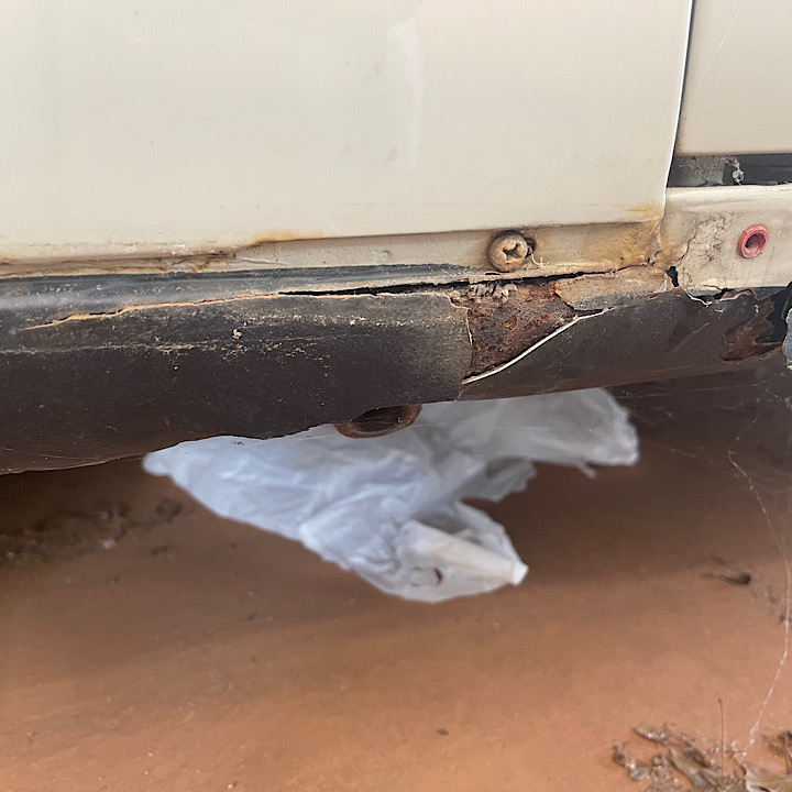 Question on inside of rocker panels and still looking for Rocker Panels